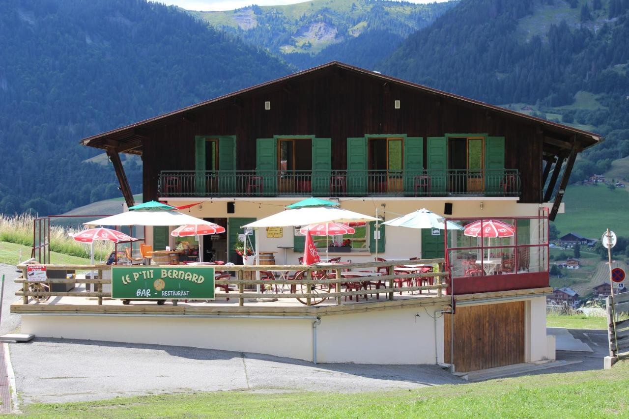 Hotel Les Bernards Praz-sur-Arly Eksteriør bilde
