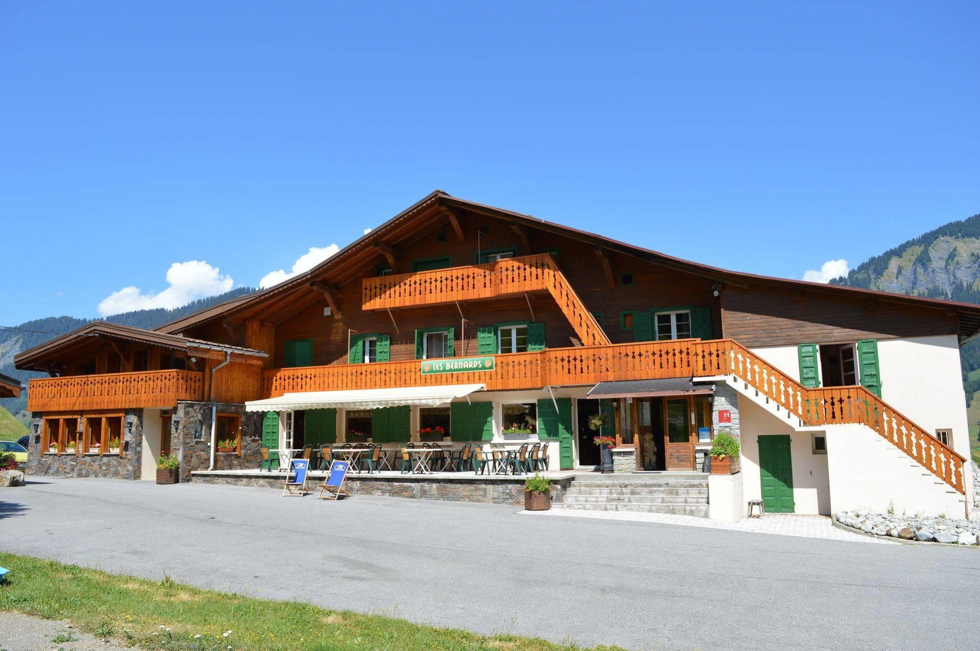 Hotel Les Bernards Praz-sur-Arly Eksteriør bilde